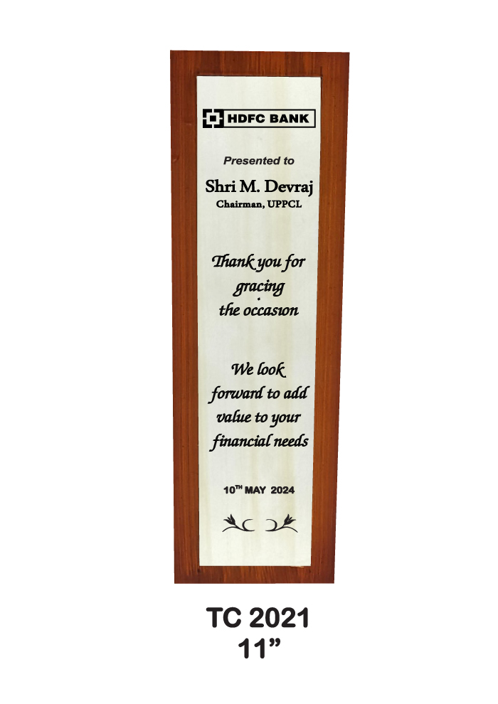 Wooden trophy Maker in Gurugram