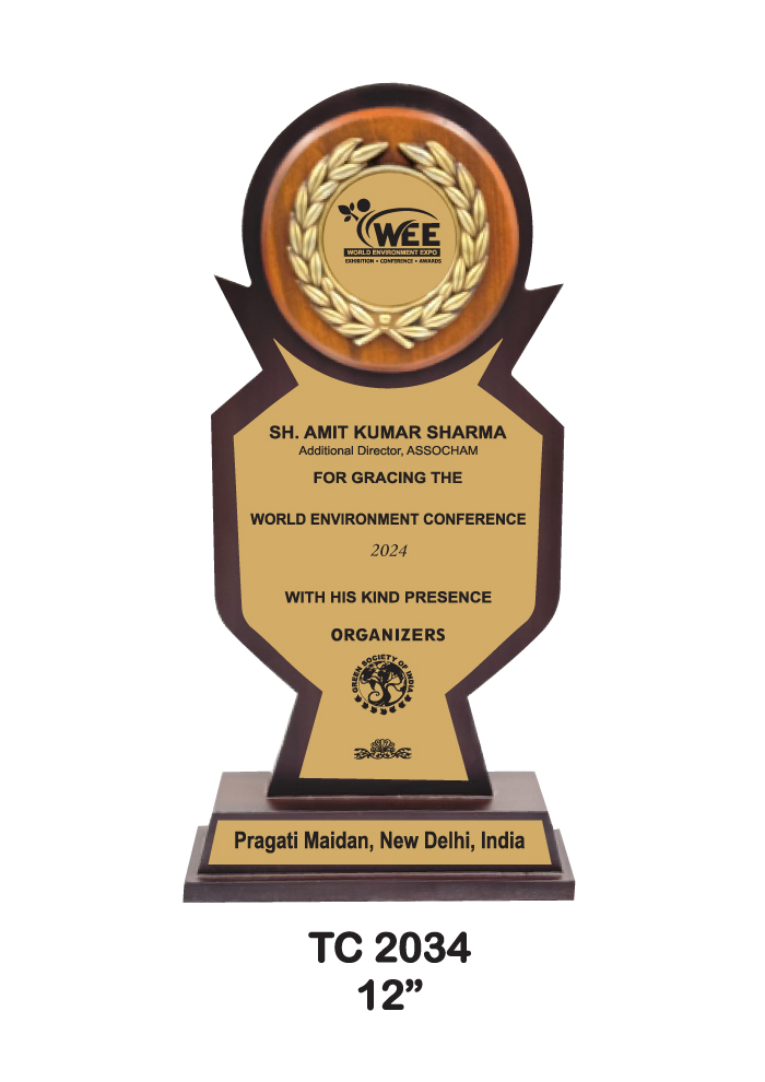 Wooden trophy Maker in Mumbai