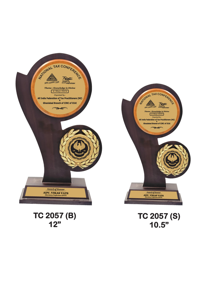 Wooden trophy Maker in Mumbai