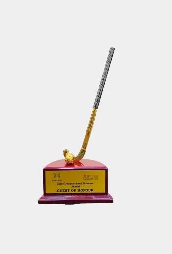 Buy customize Sports trophy for Corporate Events in Mumbai